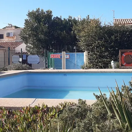 Villa Charmante T3 Mezzanine Climatisee Avec Piscine Et Parking Prive - 6 Pers., Port - Fr-1-798-41 Leucate